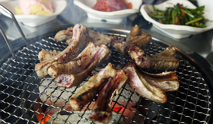 Gwanghwamun_Rib_Article_04.jpg