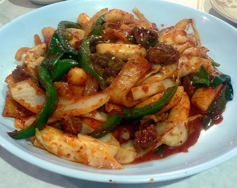 754px-Korean_snacks-Tteokbokki-06.jpg